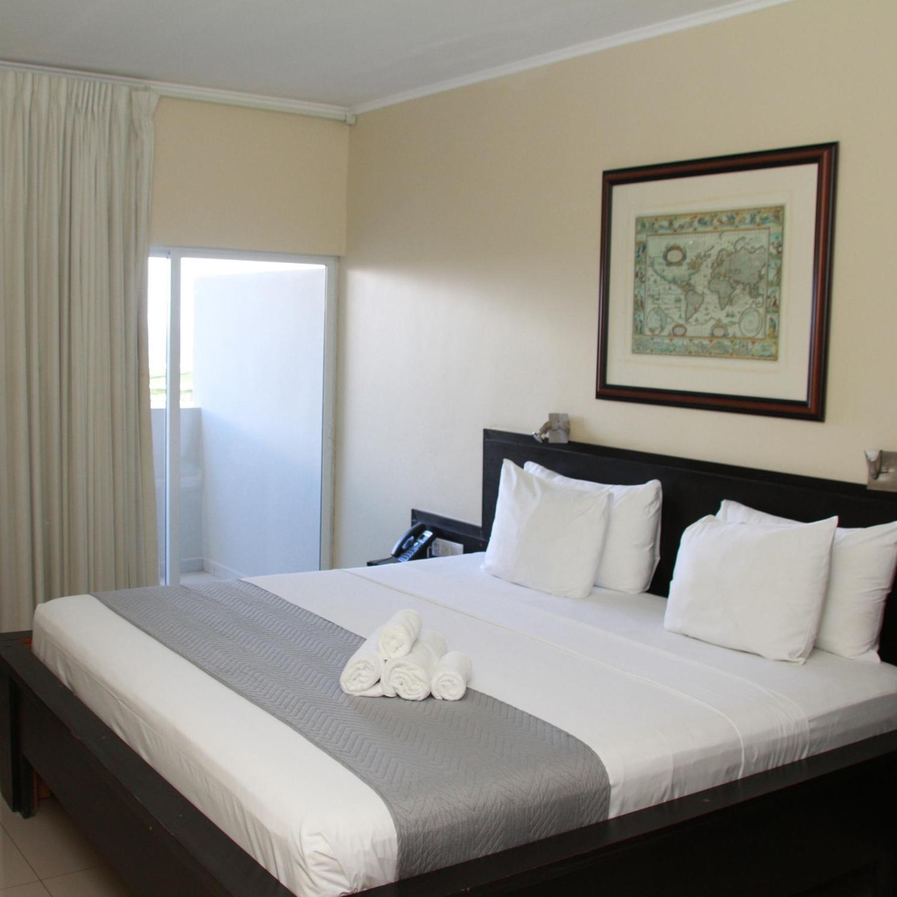 Curacao Airport Hotel Виллемстад Экстерьер фото